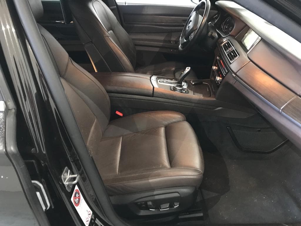 BMW 750 LD X-Drive · Ano 2013 — image 36