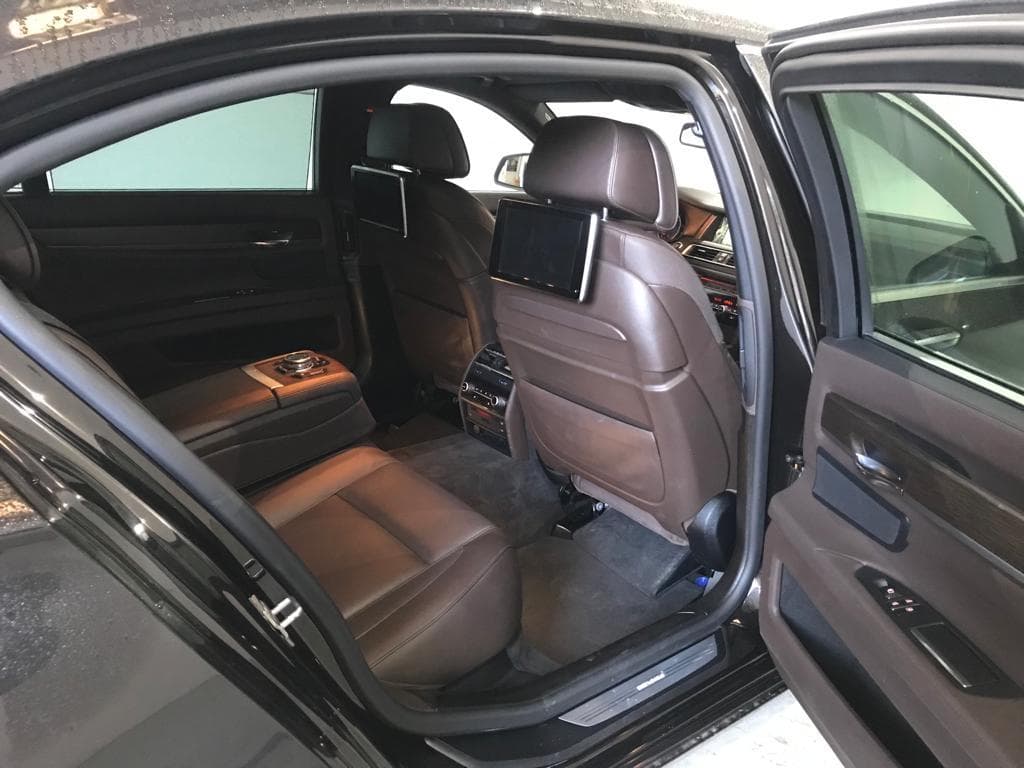 BMW 750 LD X-Drive · Ano 2013 — image 45