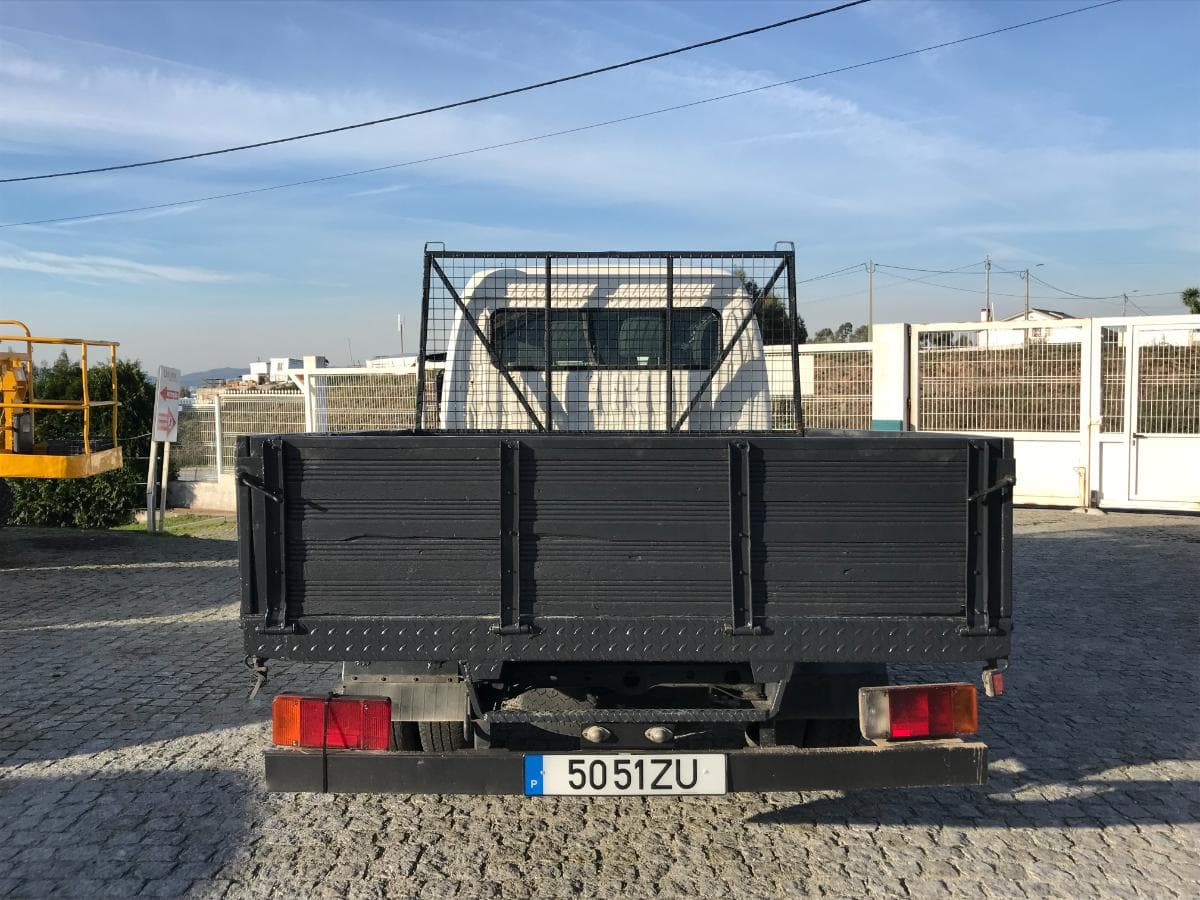 Toyota Dyna 2.5 D4D · Ano 2005 — imagem 7