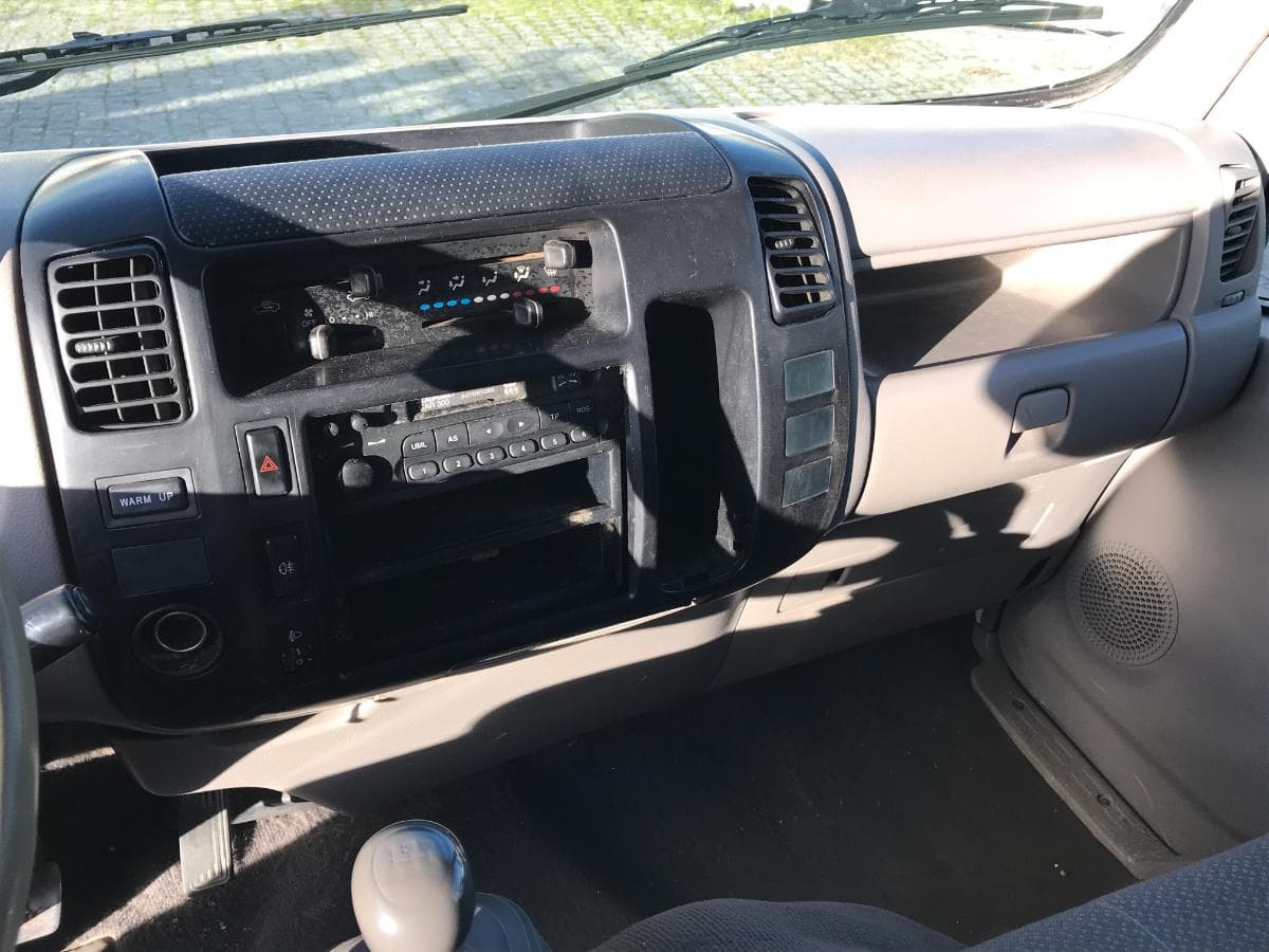 Toyota Dyna 2.5 D4D · Ano 2005 — imagem 25