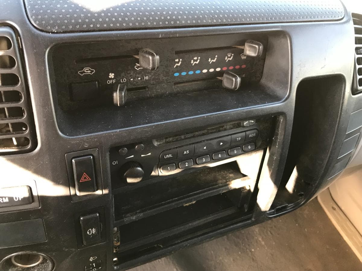 Toyota Dyna 2.5 D4D · Ano 2005 — imagem 32