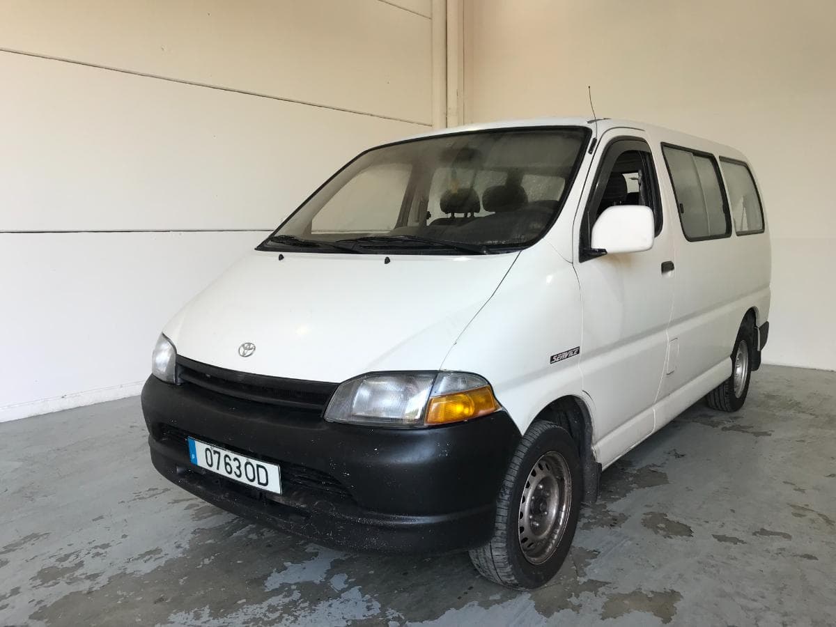 Toyota Hiace 2.4D · Ano 1999
