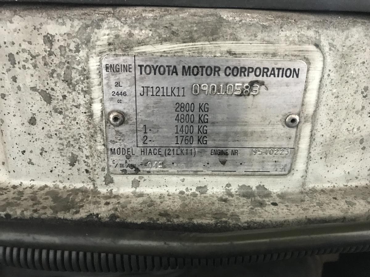 Toyota Hiace 2.4D · Ano 1999 — image 5
