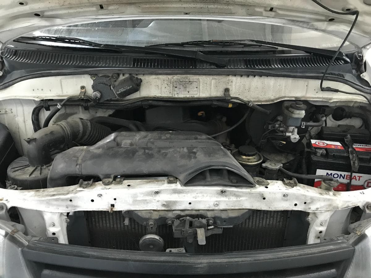 Toyota Hiace 2.4D · Ano 1999 — image 4
