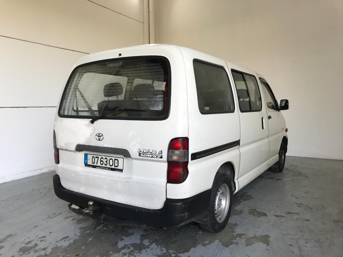 Toyota Hiace 2.4D · Ano 1999 — image 6