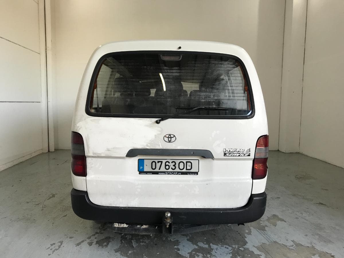 Toyota Hiace 2.4D · Ano 1999 — image 8