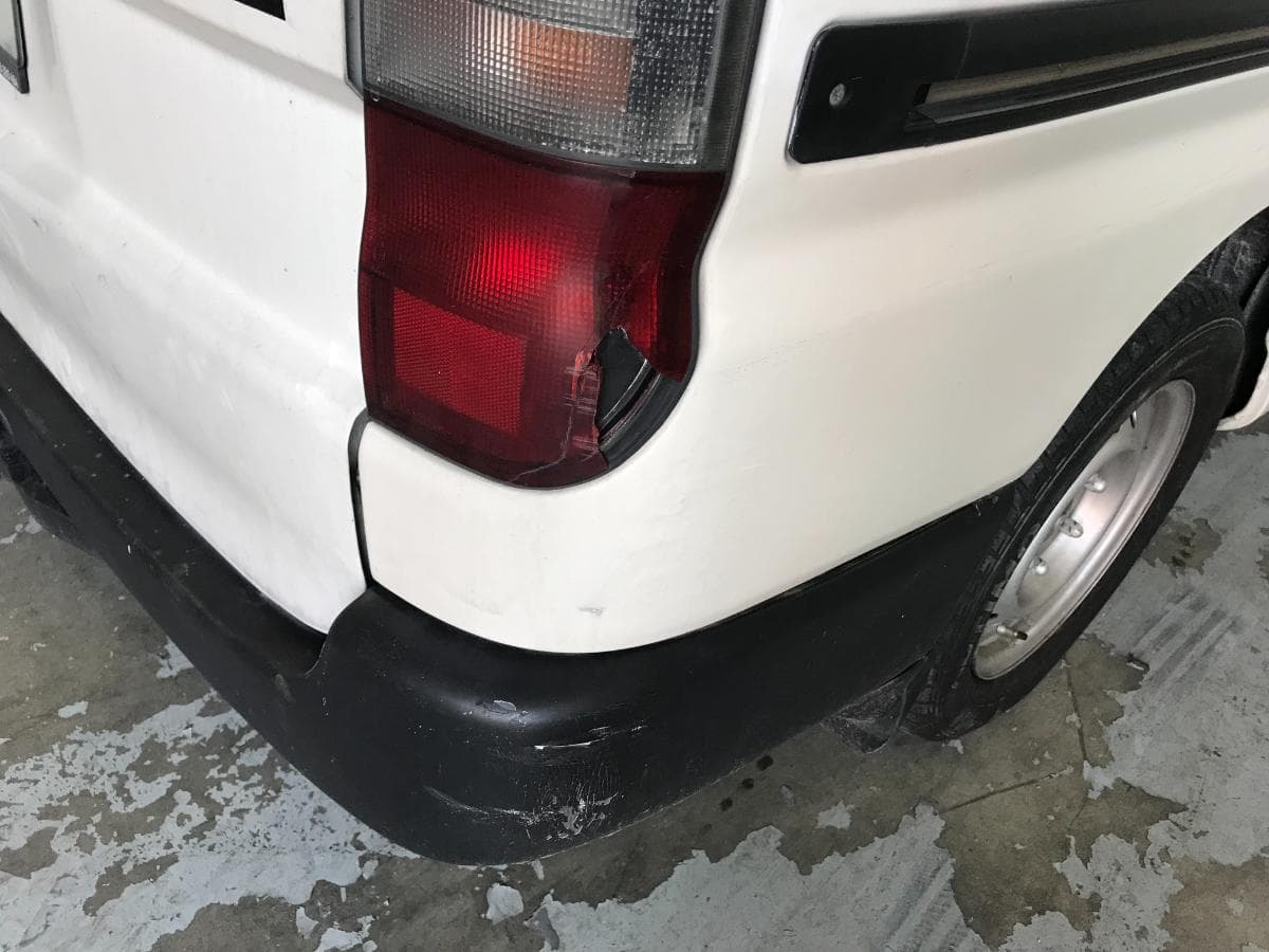 Toyota Hiace 2.4D · Ano 1999 — image 11