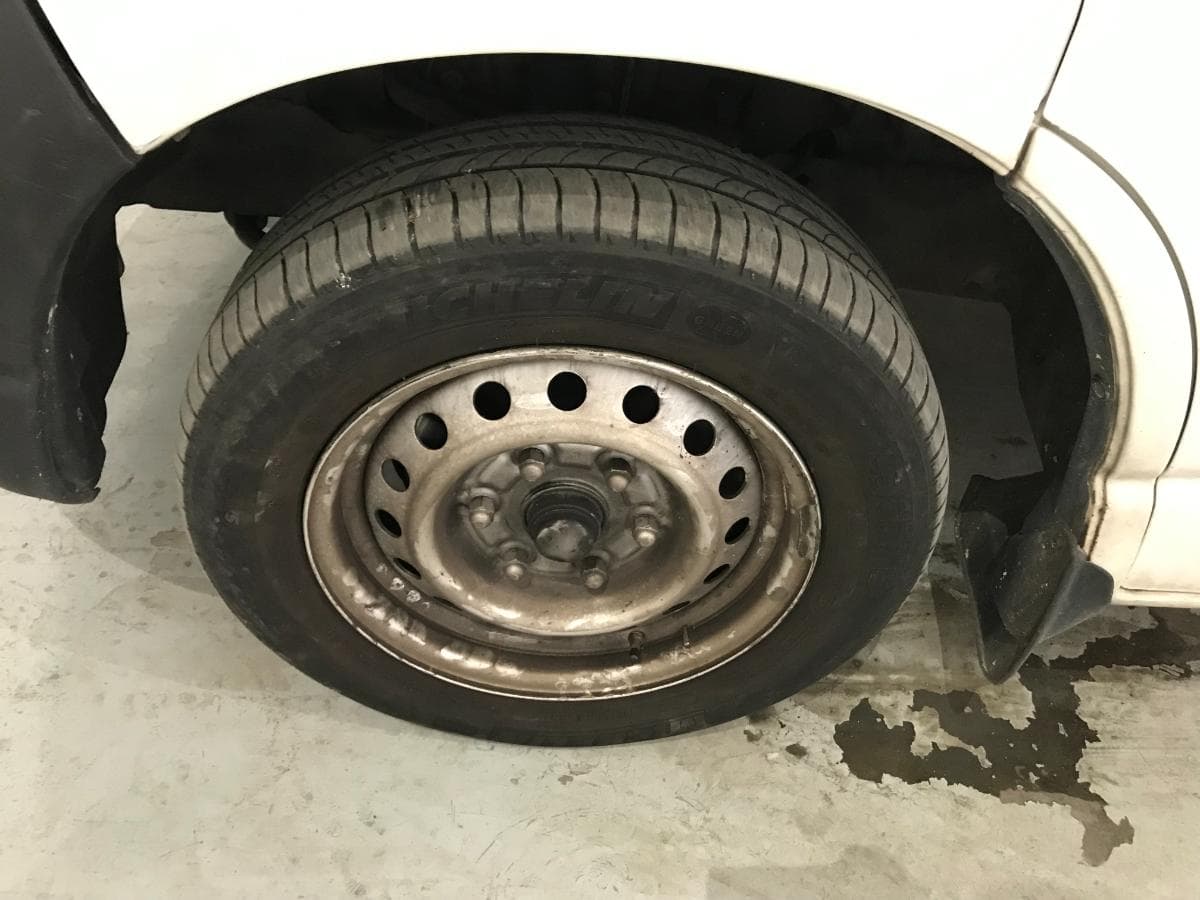 Toyota Hiace 2.4D · Ano 1999 — image 15