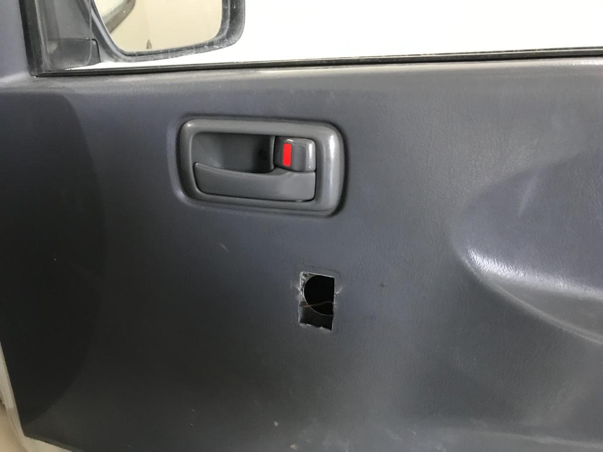 Toyota Hiace 2.4D · Ano 1999 — image 17