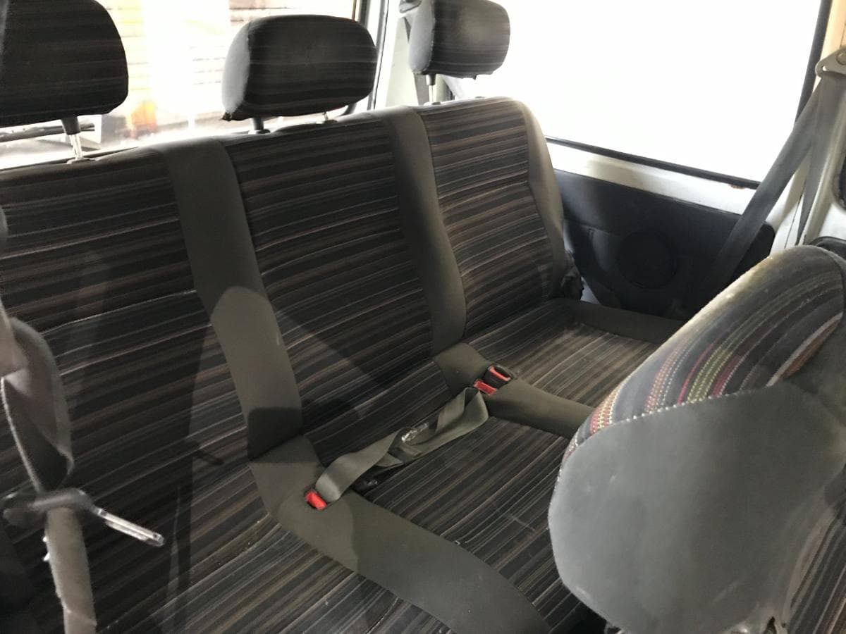 Toyota Hiace 2.4D · Ano 1999 — image 18