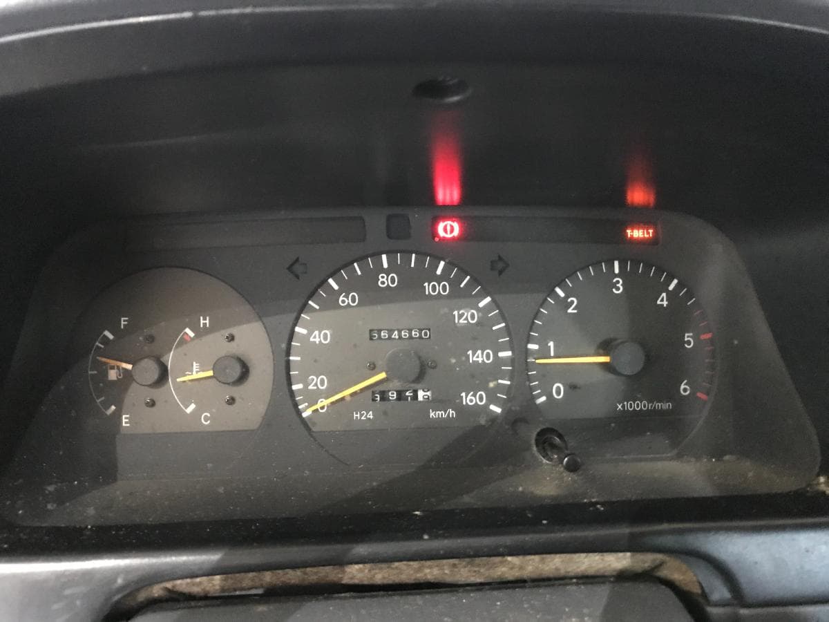 Toyota Hiace 2.4D · Ano 1999 — image 30