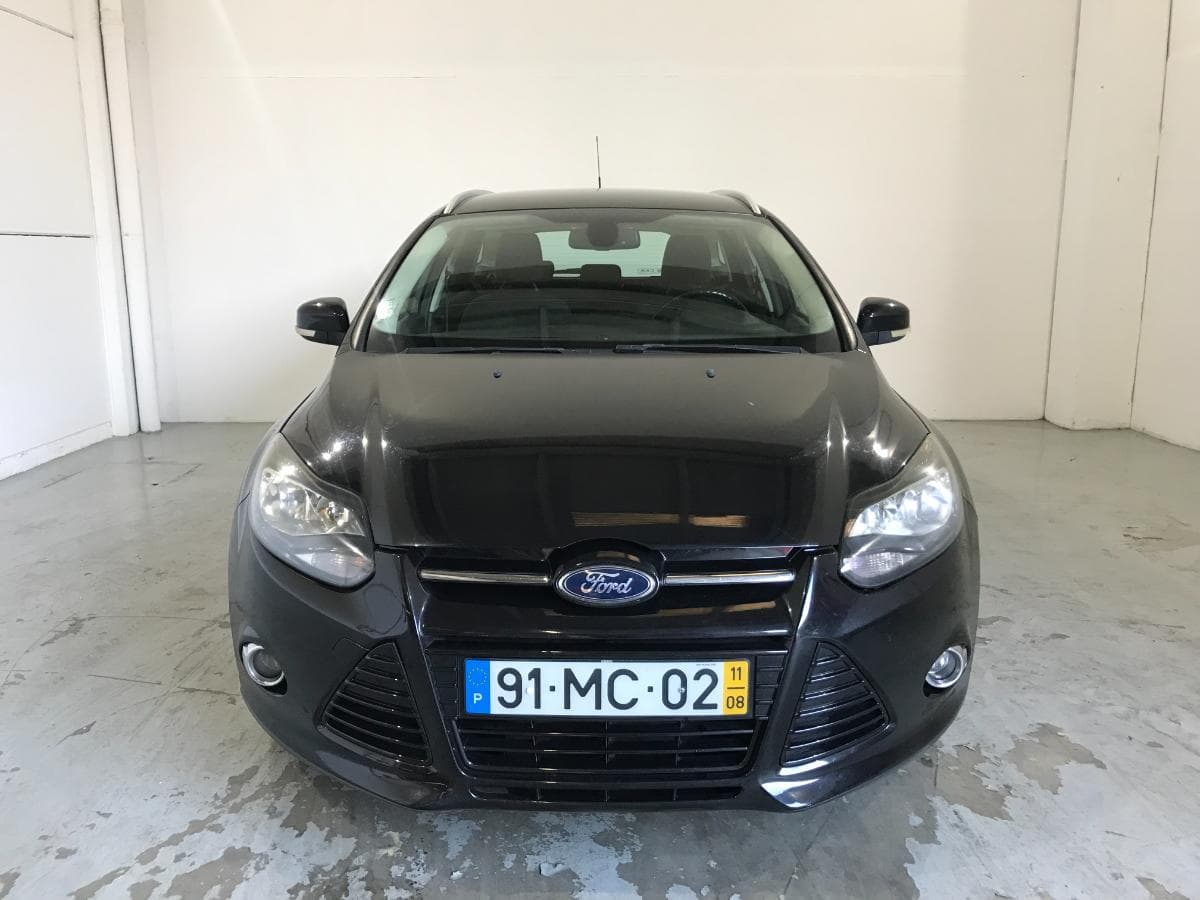 Ford Focus 1.6TDCI · Ano 2011 — image 2