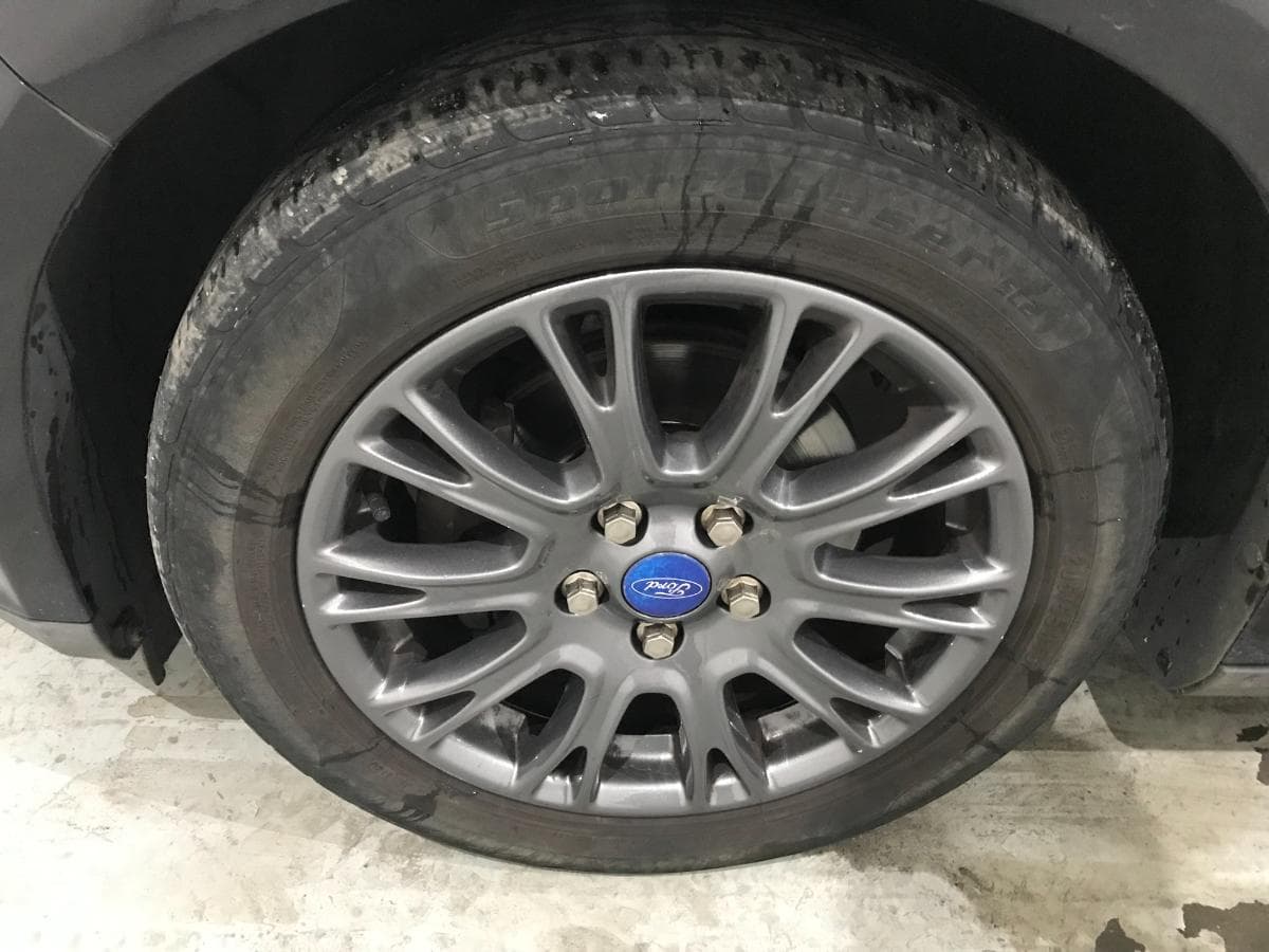 Ford Focus 1.6TDCI · Ano 2011 — image 10