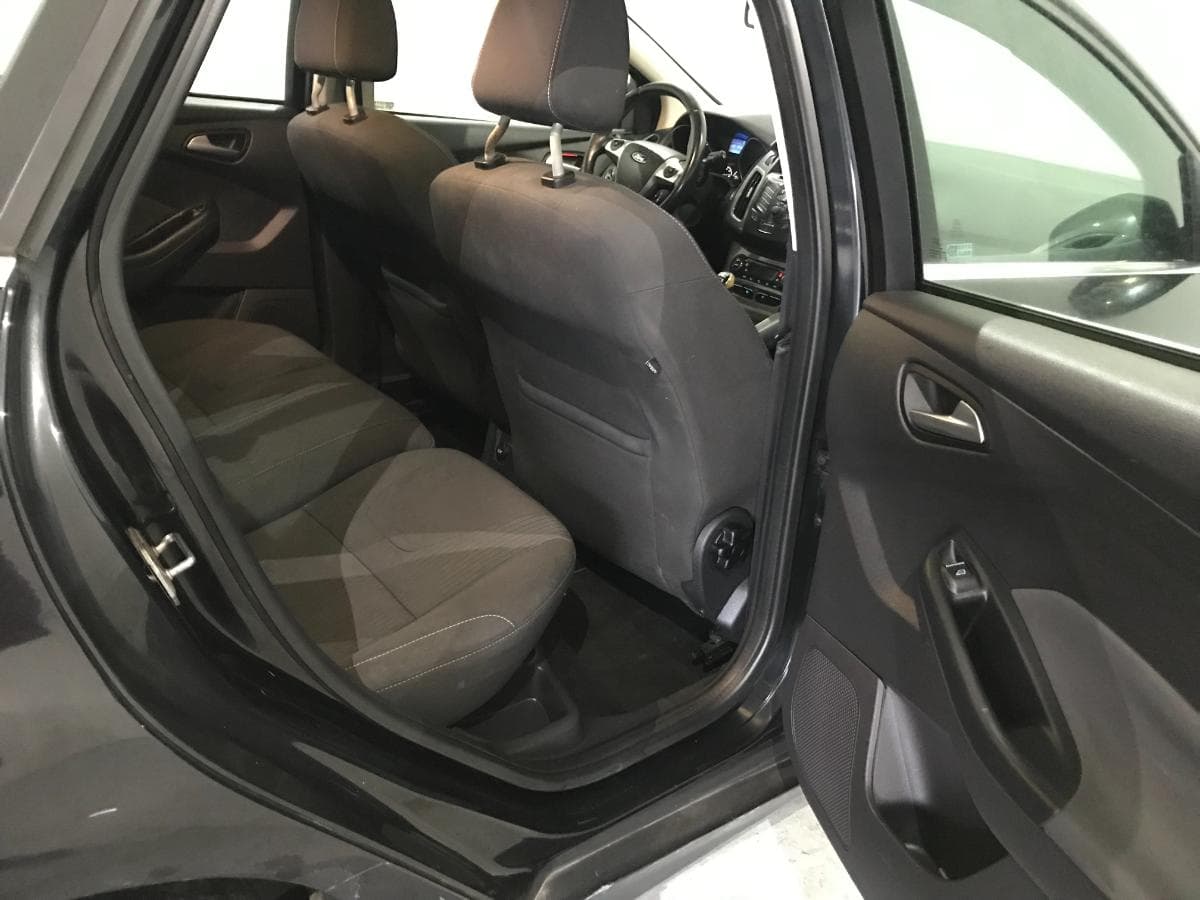 Ford Focus 1.6TDCI · Ano 2011 — image 22