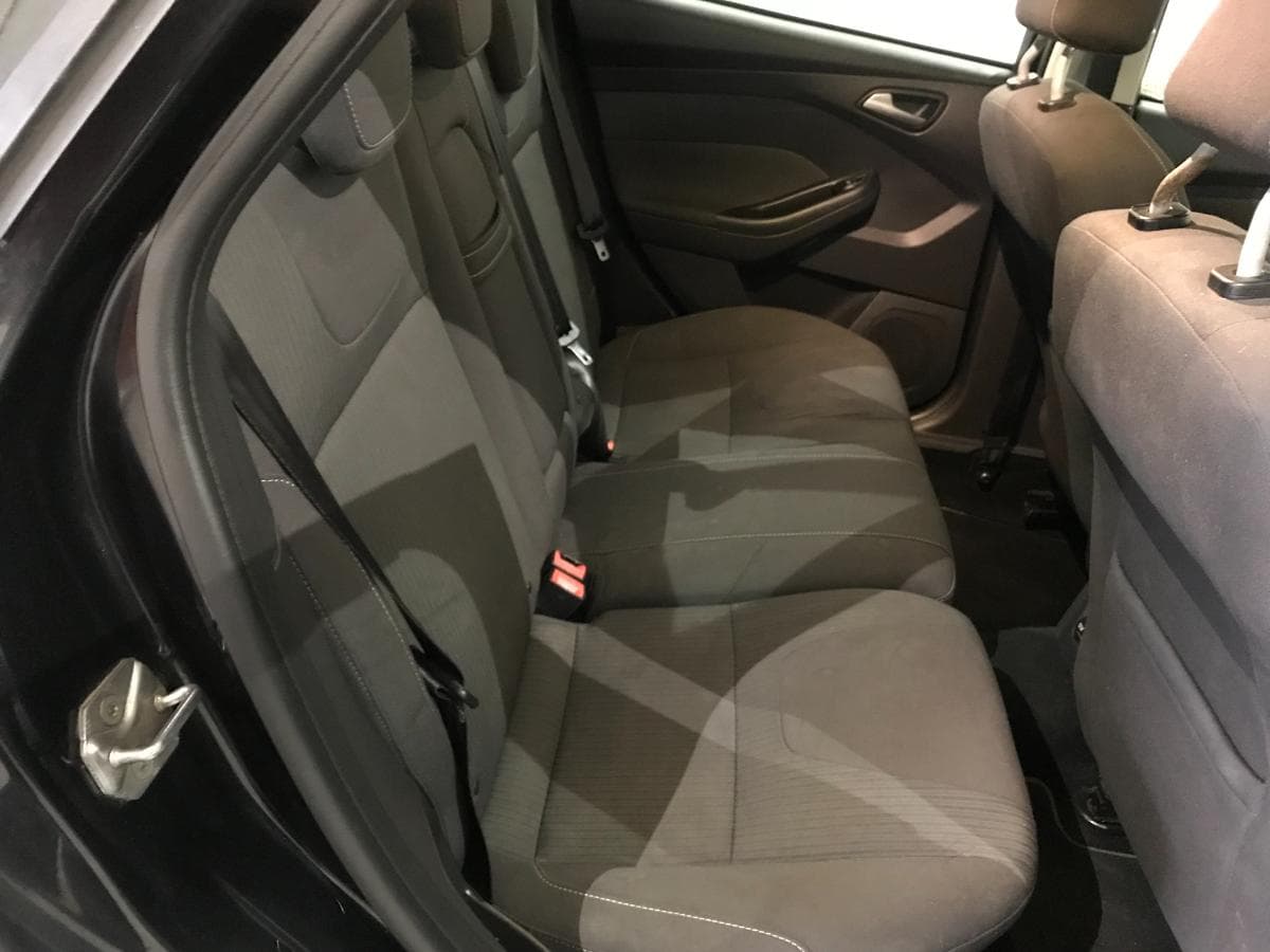Ford Focus 1.6TDCI · Ano 2011 — image 24