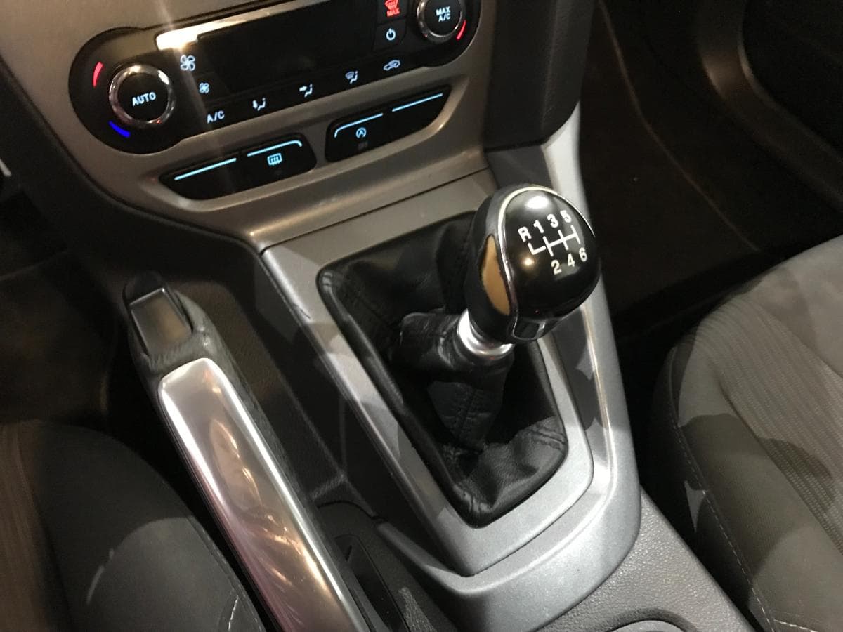 Ford Focus 1.6TDCI · Ano 2011 — image 33
