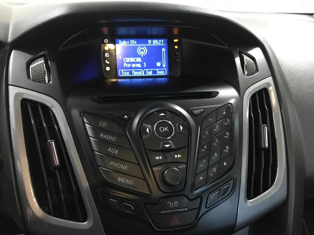 Ford Focus 1.6TDCI · Ano 2011 — image 34