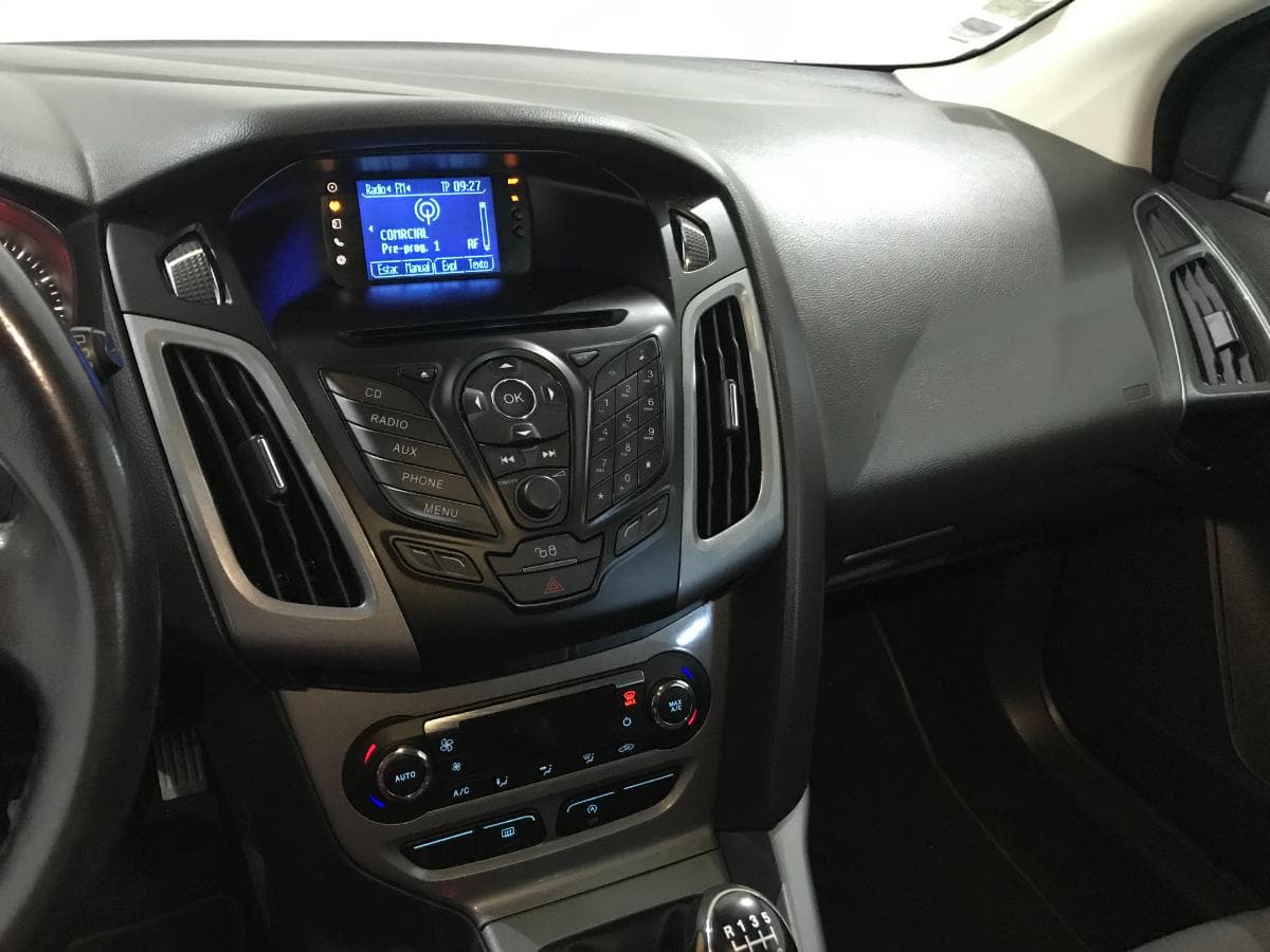 Ford Focus 1.6TDCI · Ano 2011 — image 36