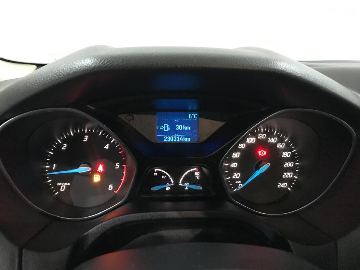 Ford Focus 1.6TDCI · Ano 2011 — image 38