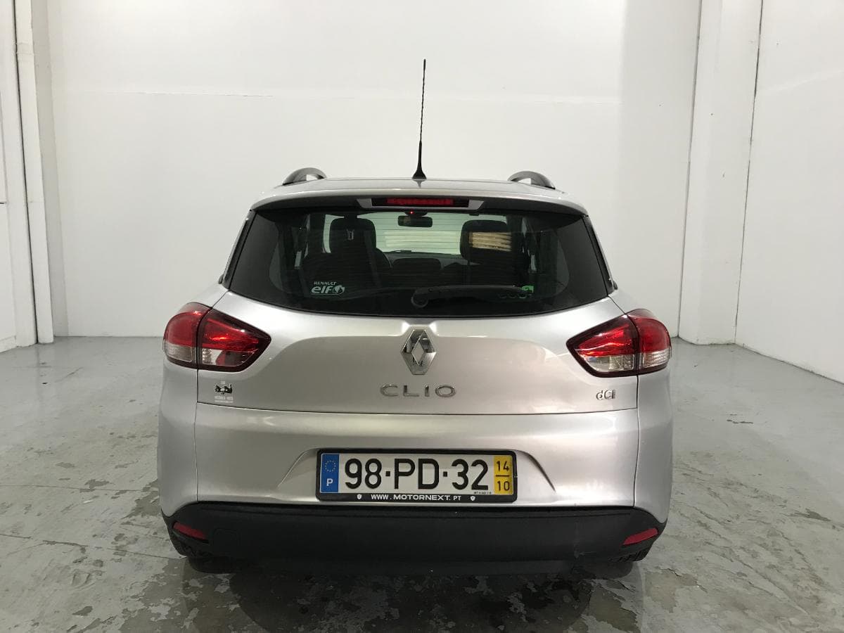 Renault Clio 1.5 DCI · Ano 2014 — imagen 8