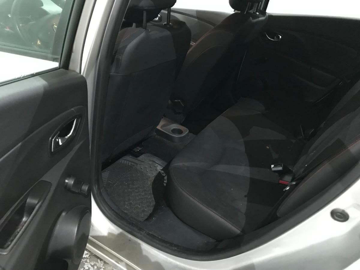 Renault Clio 1.5 DCI · Ano 2014 — imagen 18