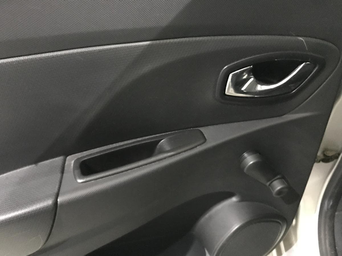 Renault Clio 1.5 DCI · Ano 2014 — imagen 16