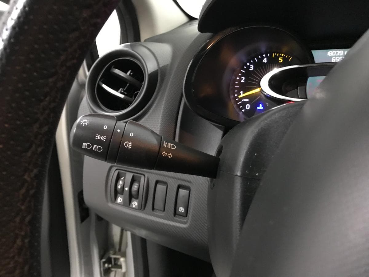 Renault Clio 1.5 DCI · Ano 2014 — imagen 32