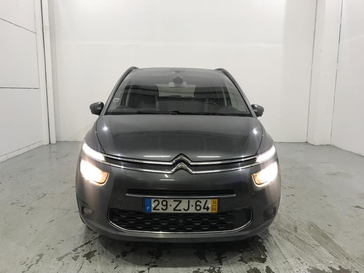 Citroën C4 Grand Picasso 1.6 HDI · Ano 2014 — imagem 4