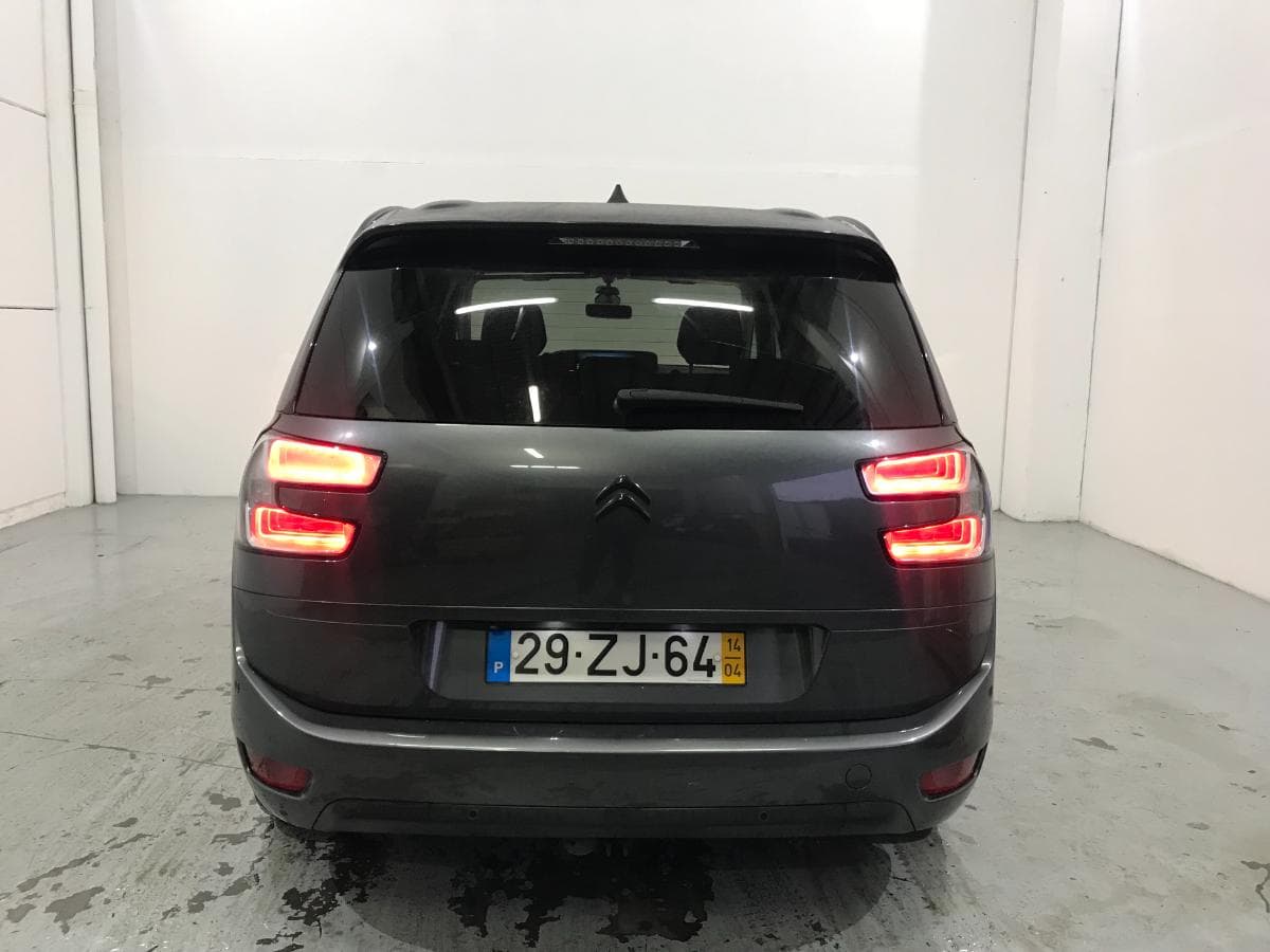 Citroën C4 Grand Picasso 1.6 HDI · Ano 2014 — imagem 9
