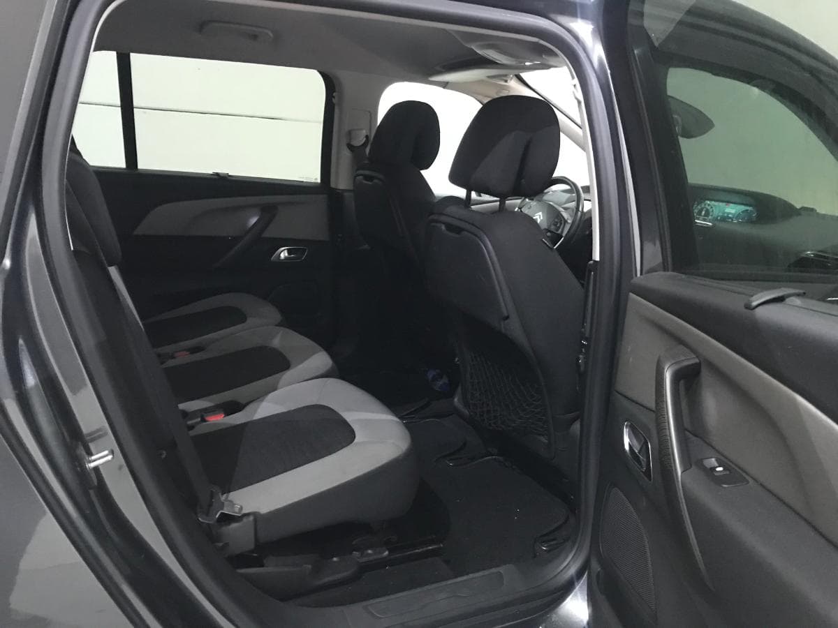 Citroën C4 Grand Picasso 1.6 HDI · Ano 2014 — imagem 18