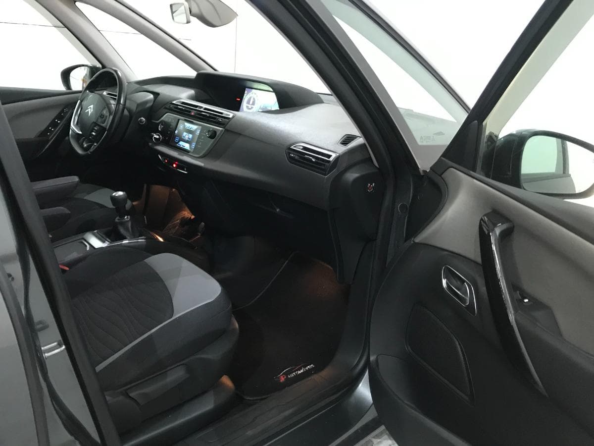 Citroën C4 Grand Picasso 1.6 HDI · Ano 2014 — imagem 20