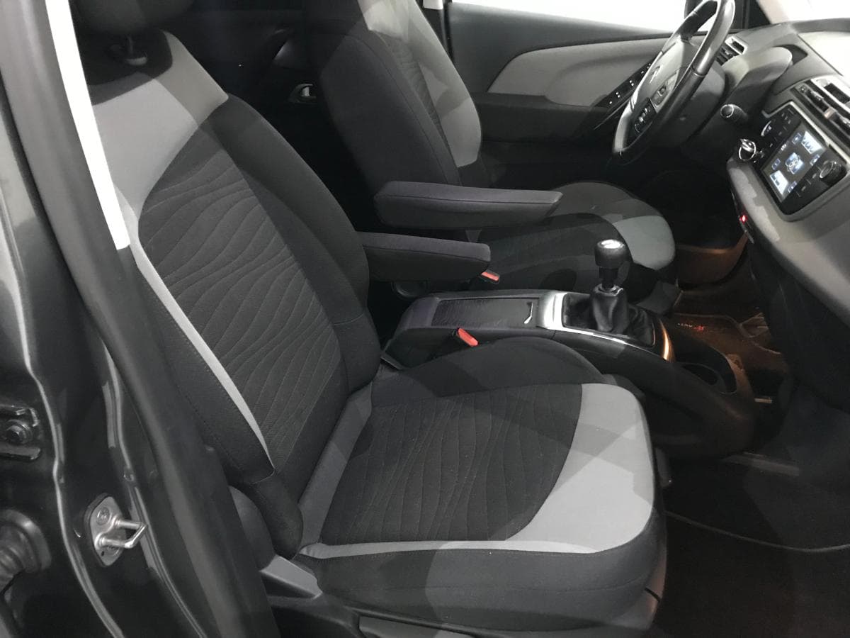 Citroën C4 Grand Picasso 1.6 HDI · Ano 2014 — imagem 21