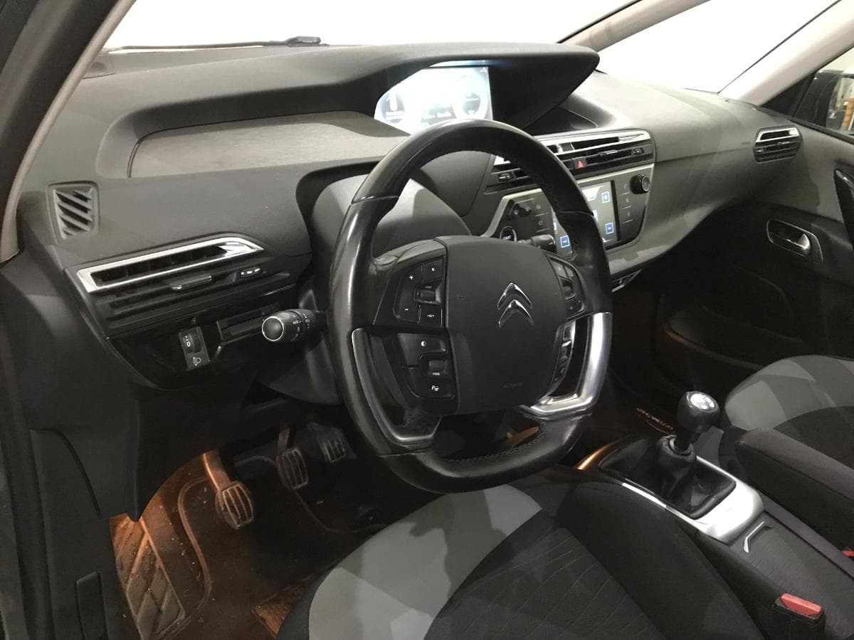 Citroën C4 Grand Picasso 1.6 HDI · Ano 2014 — imagem 26