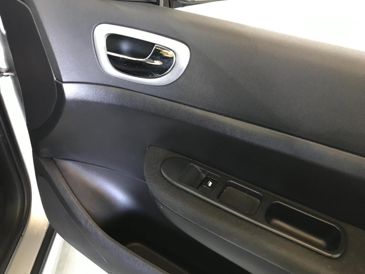 Peugeot 307 1.4 HDI · Ano 2005 — imagem 12