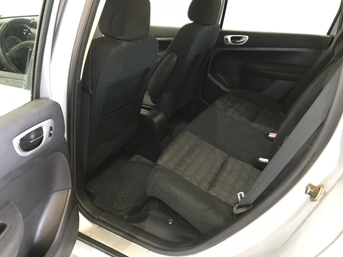 Peugeot 307 1.4 HDI · Ano 2005 — imagem 16