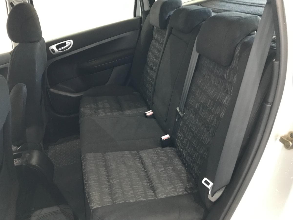 Peugeot 307 1.4 HDI · Ano 2005 — imagem 18