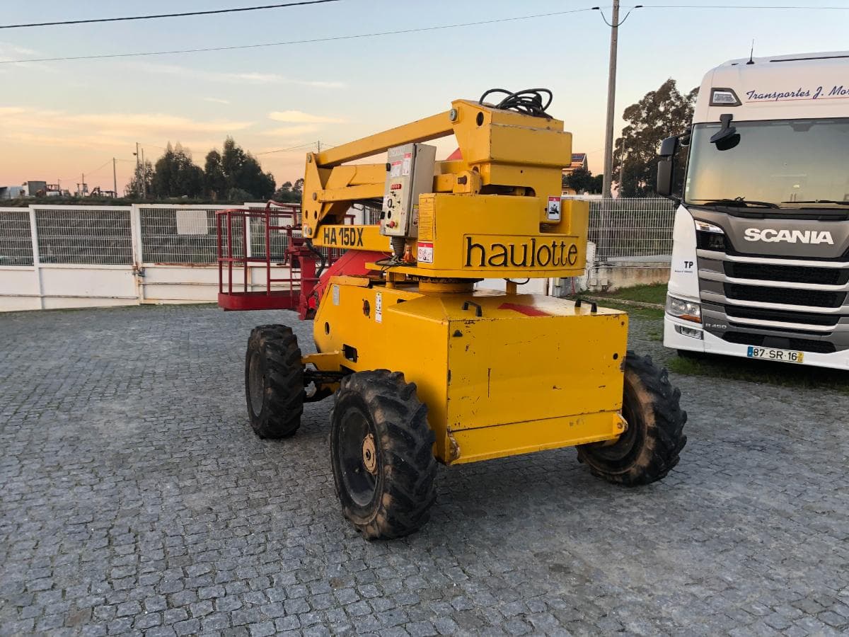 Plataforma Elevatória Haulotte HA15DX · Ano 2000 — imagem 6