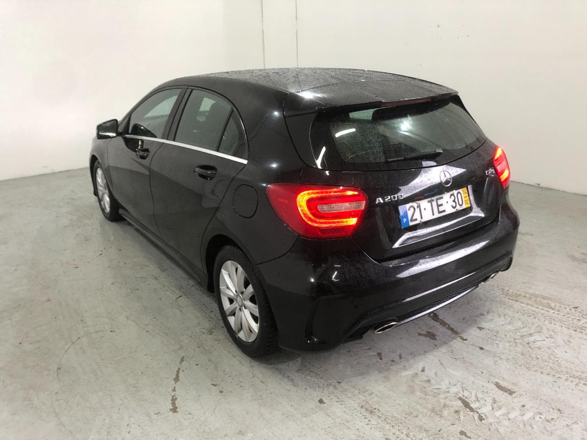 Mercedes-Benz Classe A 200 CDI· Ano 2014 — image 6