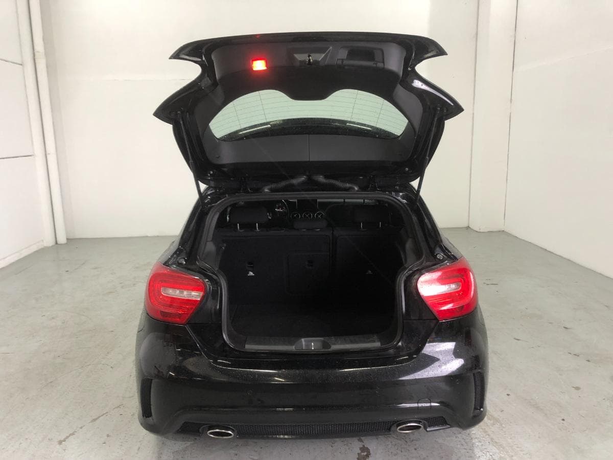 Mercedes-Benz Classe A 200 CDI· Ano 2014 — image 8