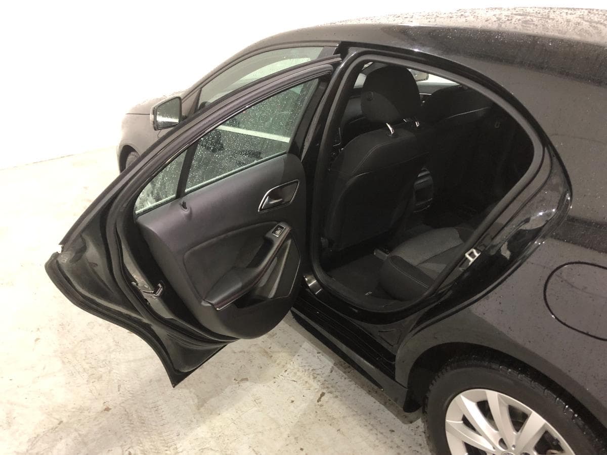 Mercedes-Benz Classe A 200 CDI· Ano 2014 — image 22