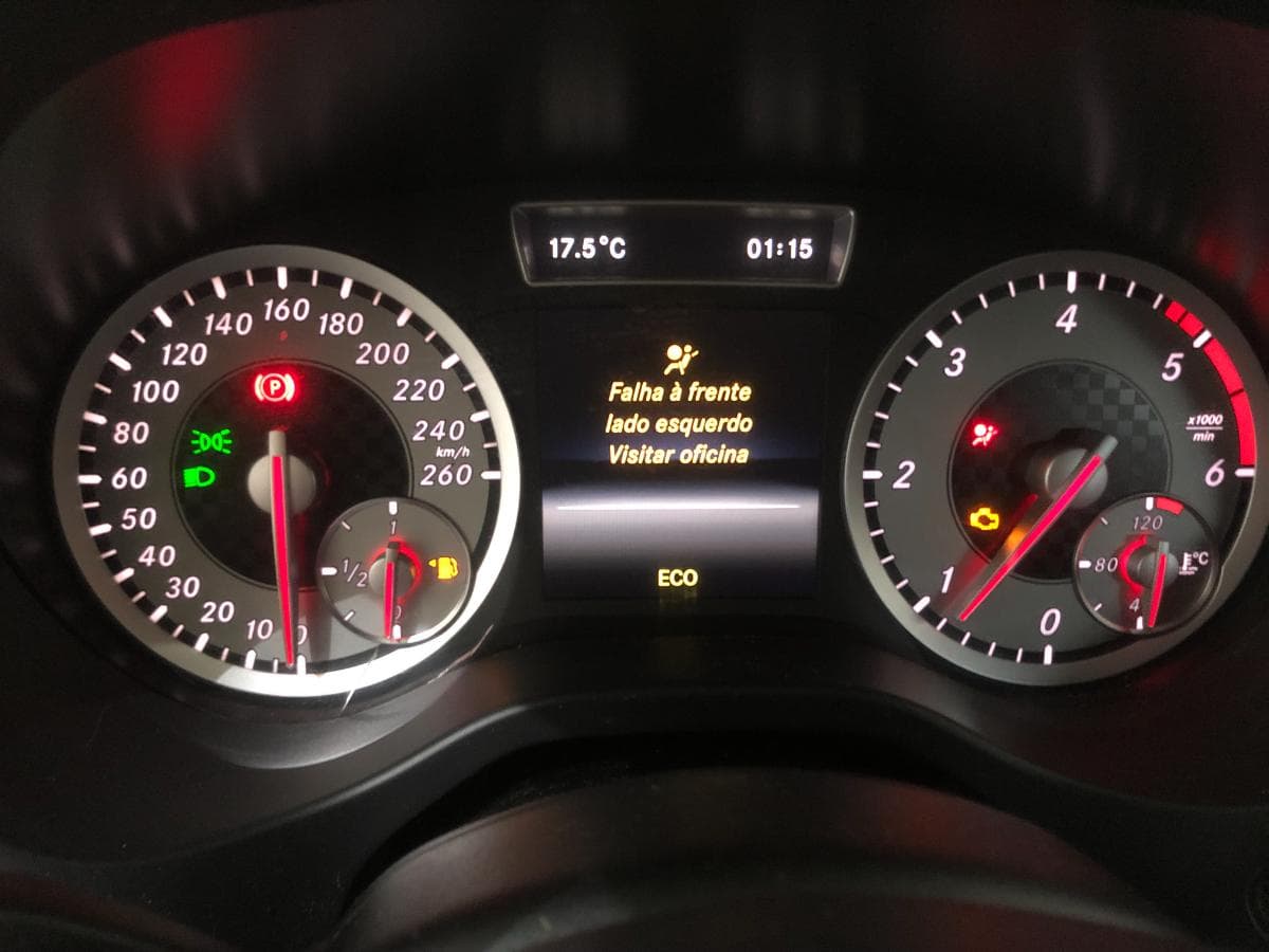 Mercedes-Benz Classe A 200 CDI· Ano 2014 — image 28