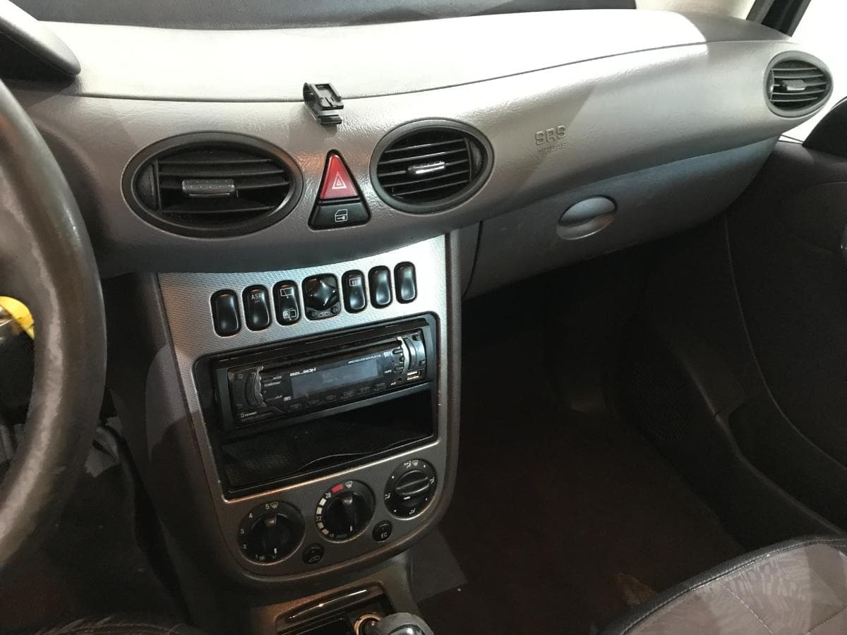 Mercedes-Benz A140 1.4 · Ano 2002 — imagen 34