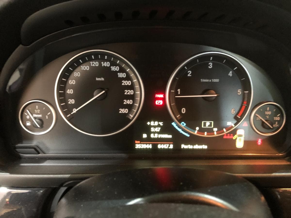 BMW 520D 2.0 · Ano 2014 — image 29