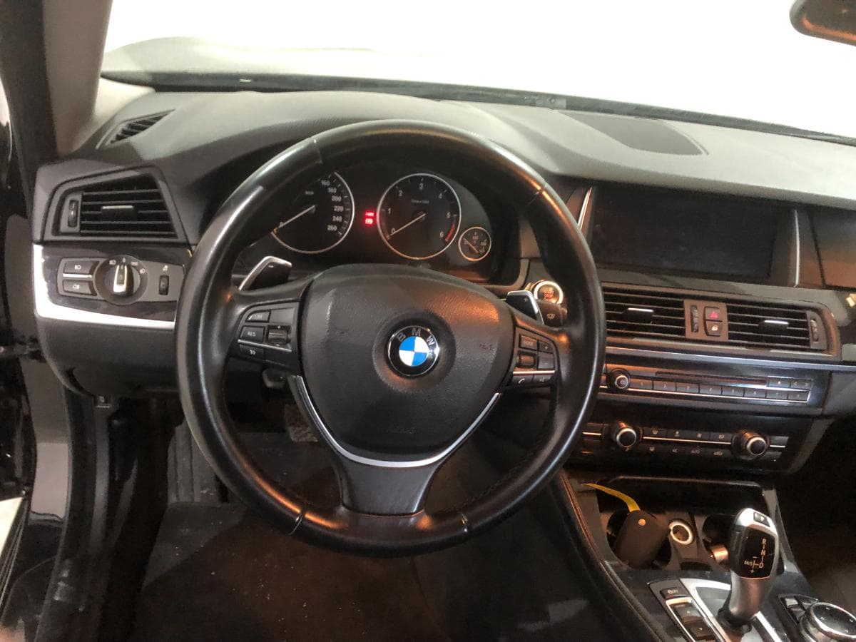 BMW 520D 2.0 · Ano 2014 — image 42