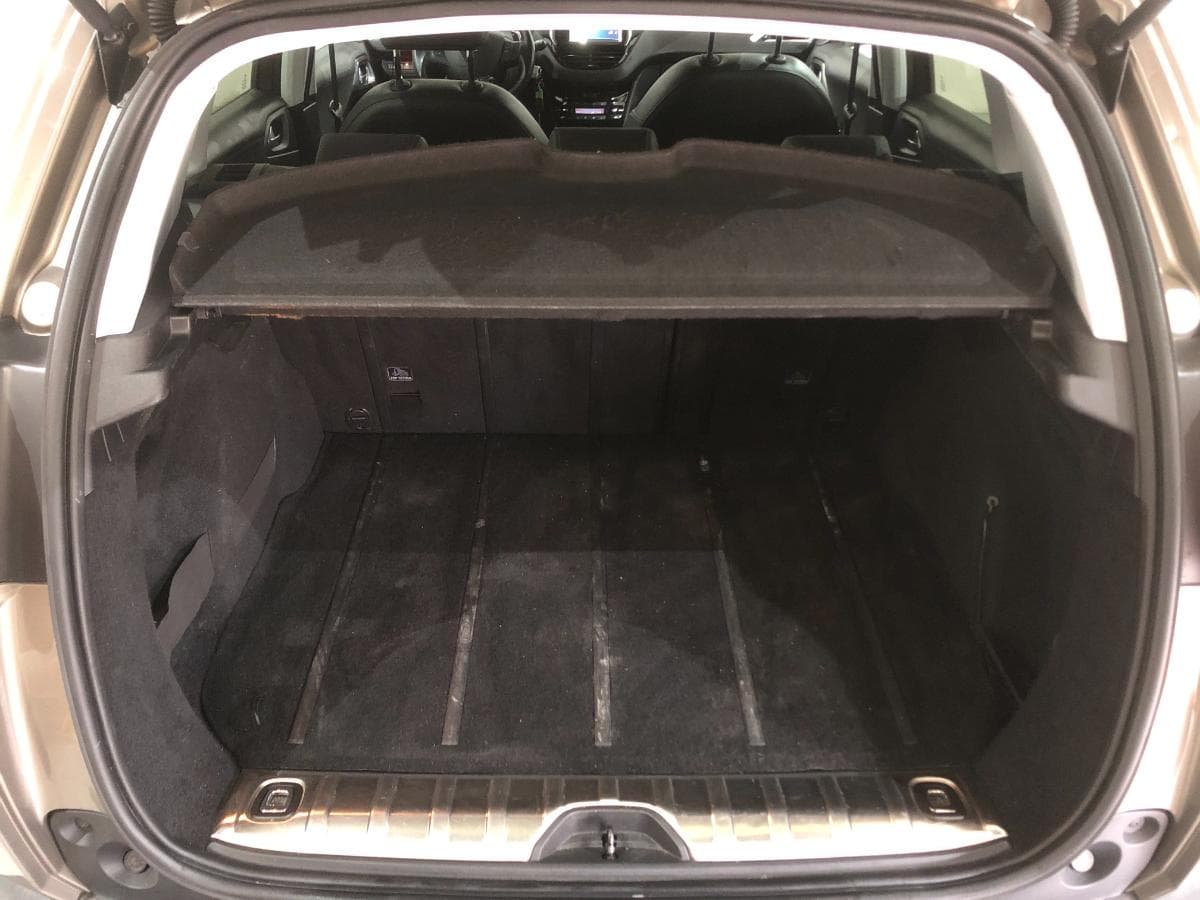 Peugeot 2008 1.6HDI · Ano 2014 — imagem 7
