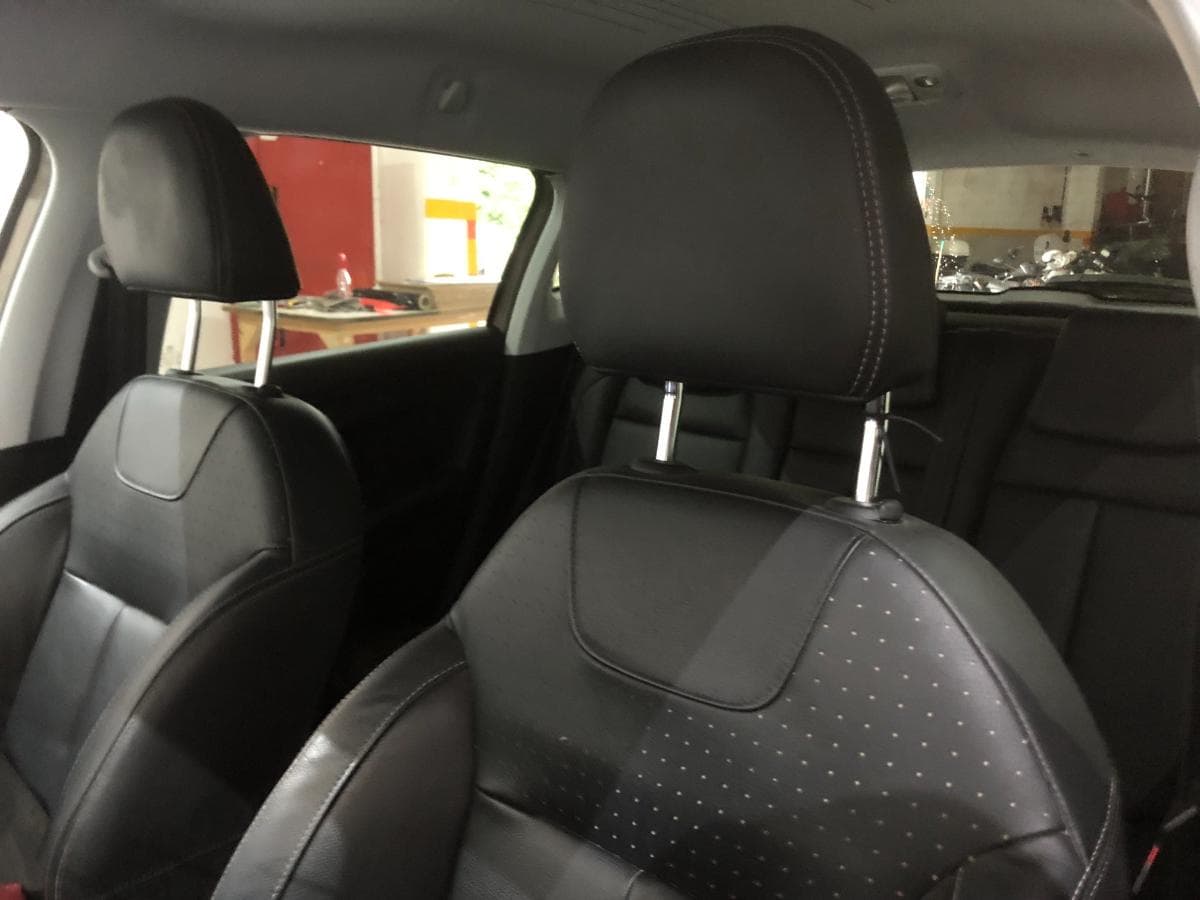 Peugeot 2008 1.6HDI · Ano 2014 — imagem 20