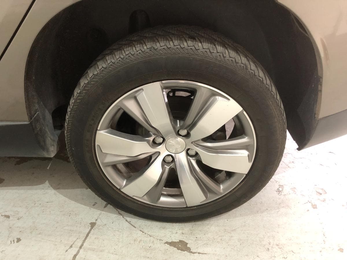 Peugeot 2008 1.6HDI · Ano 2014 — imagem 13