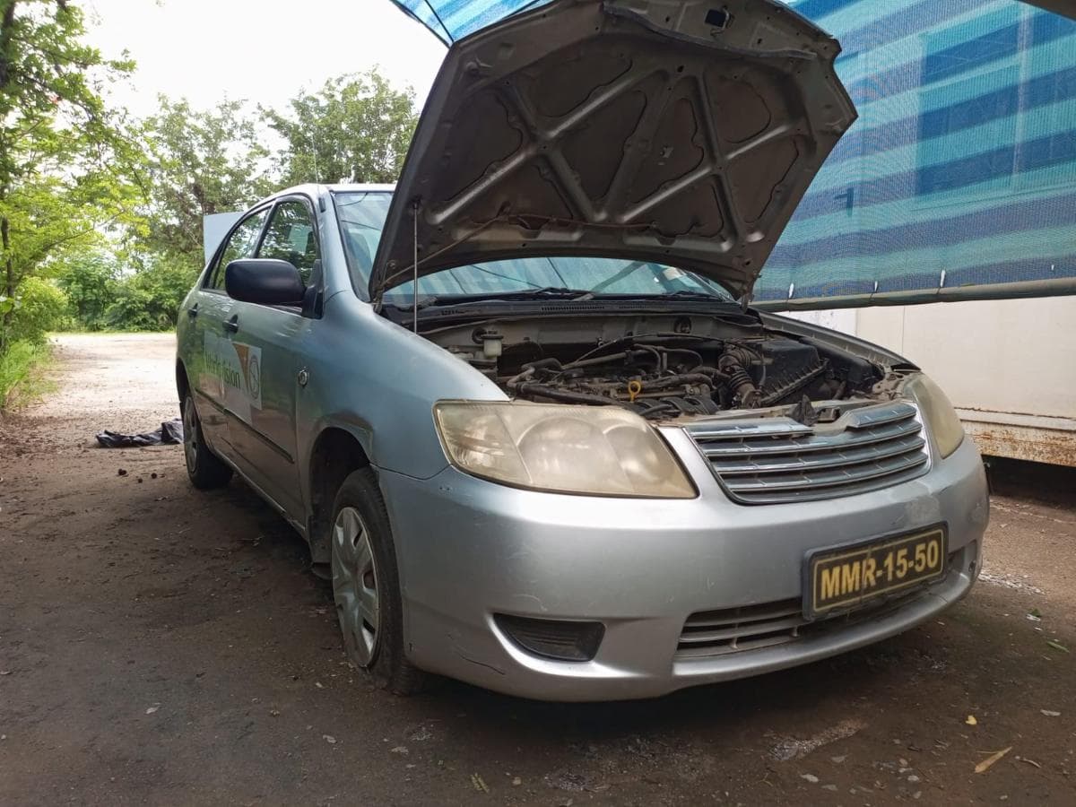 Toyota Corolla · — image 3