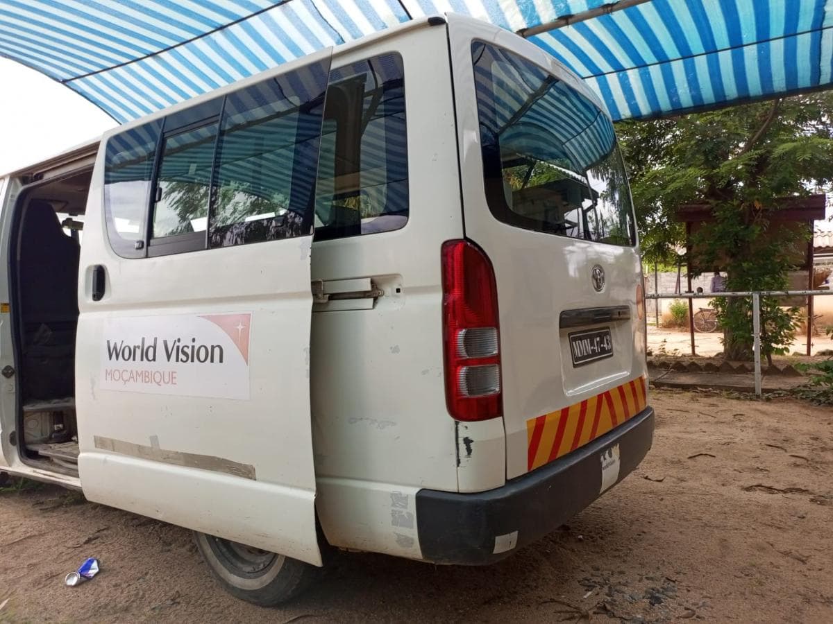 Toyota Hiace · — image 8