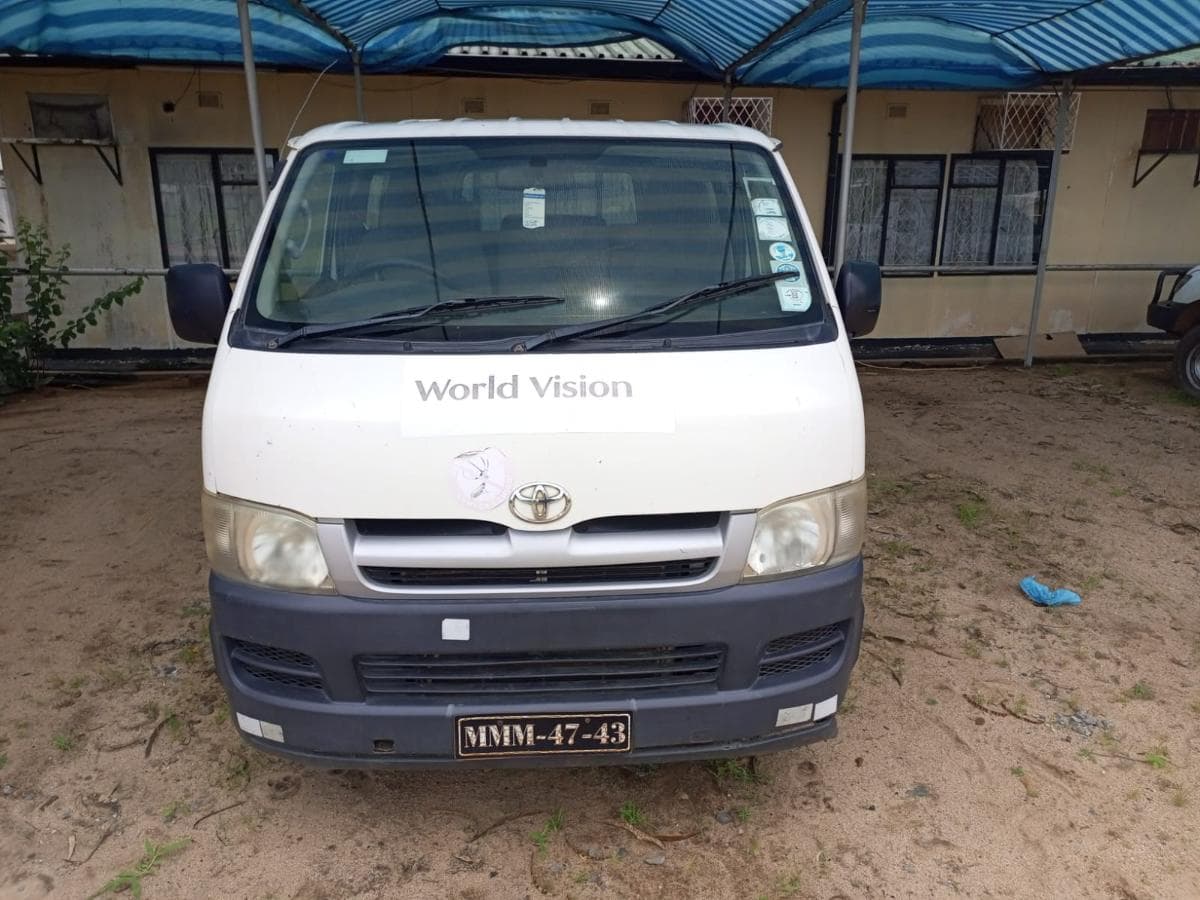 Toyota Hiace · — image 10